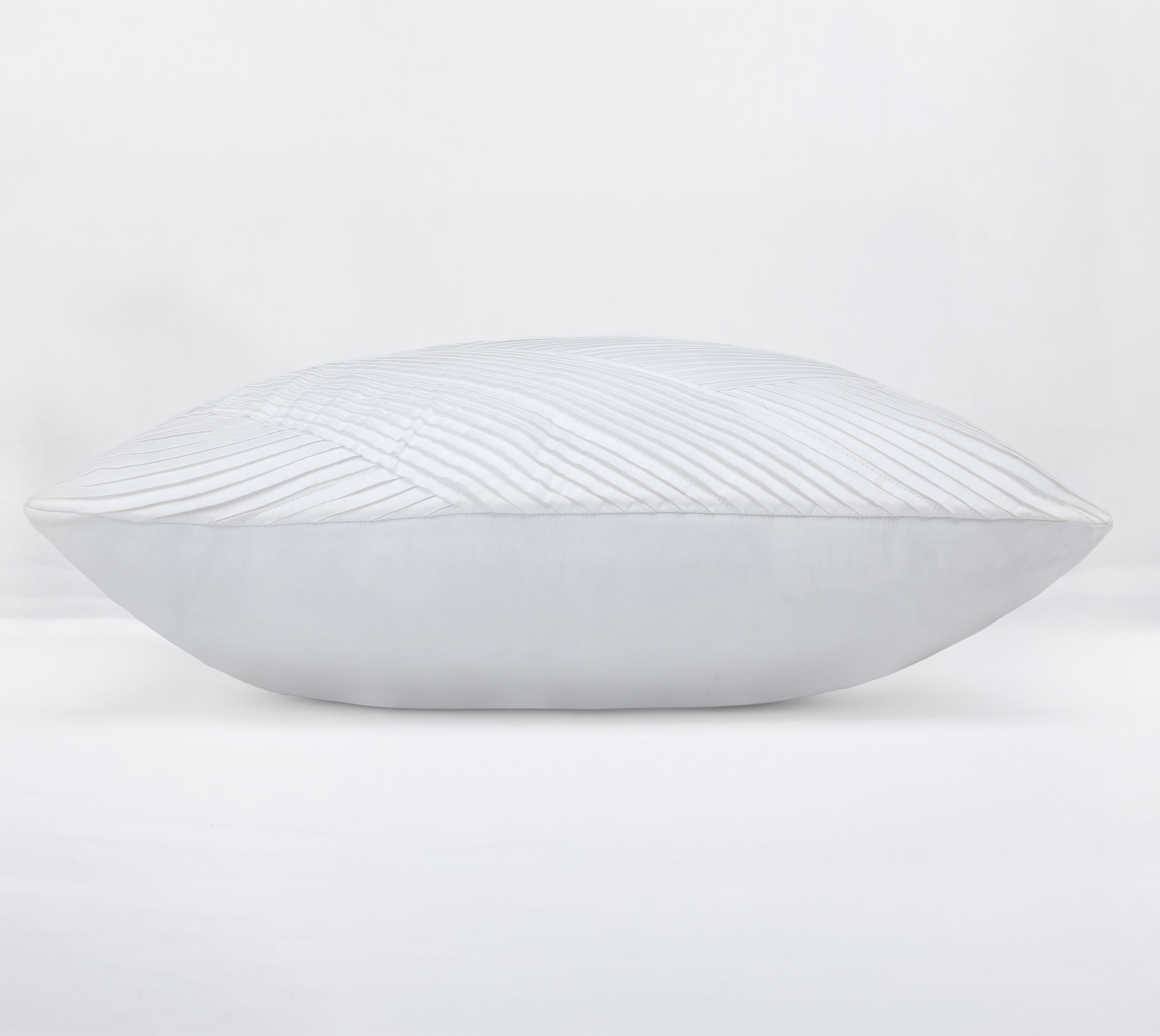 MELANGE White Pleated Cushion Cover