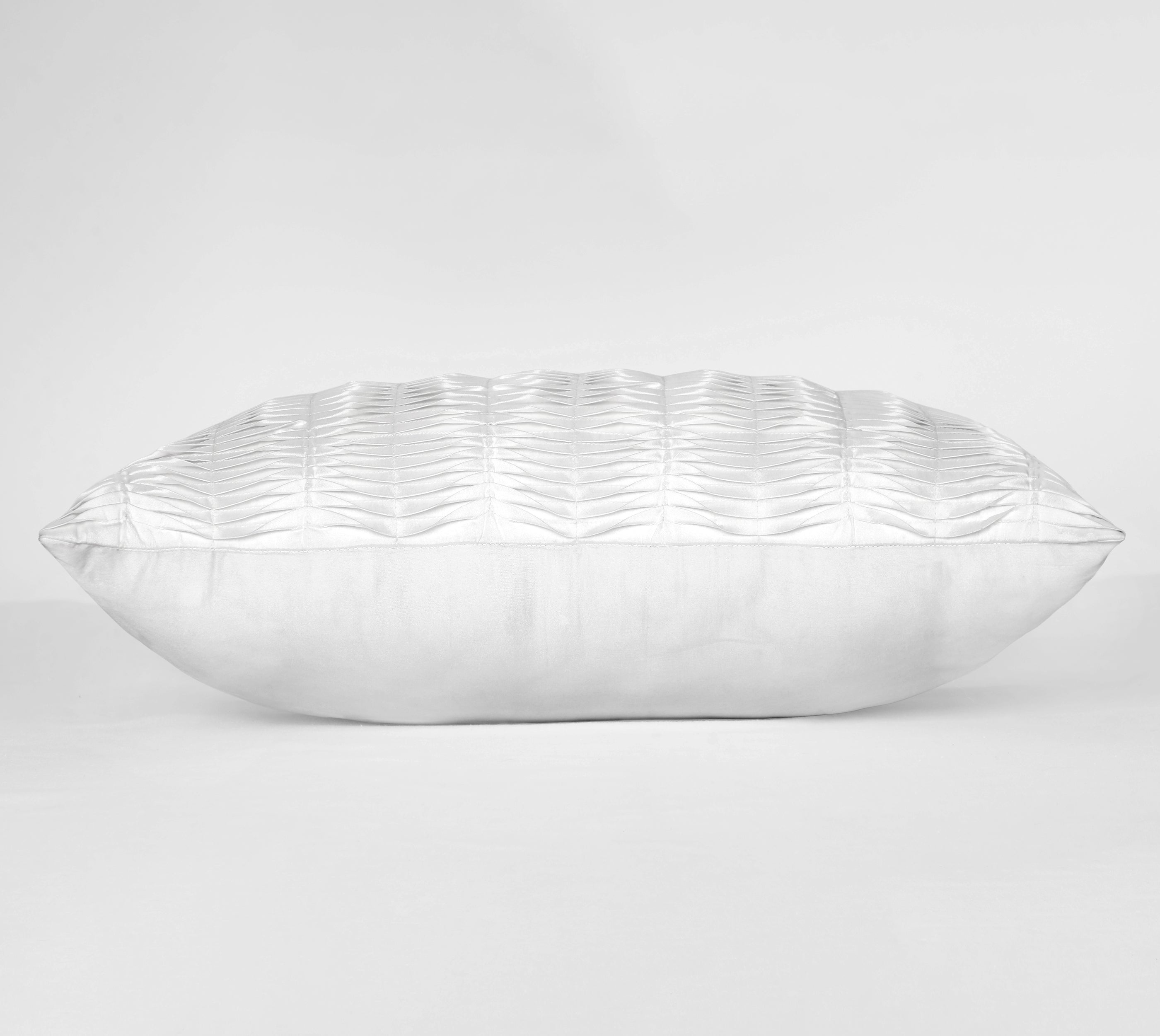 DIVOT White Pleated Cushion Cover