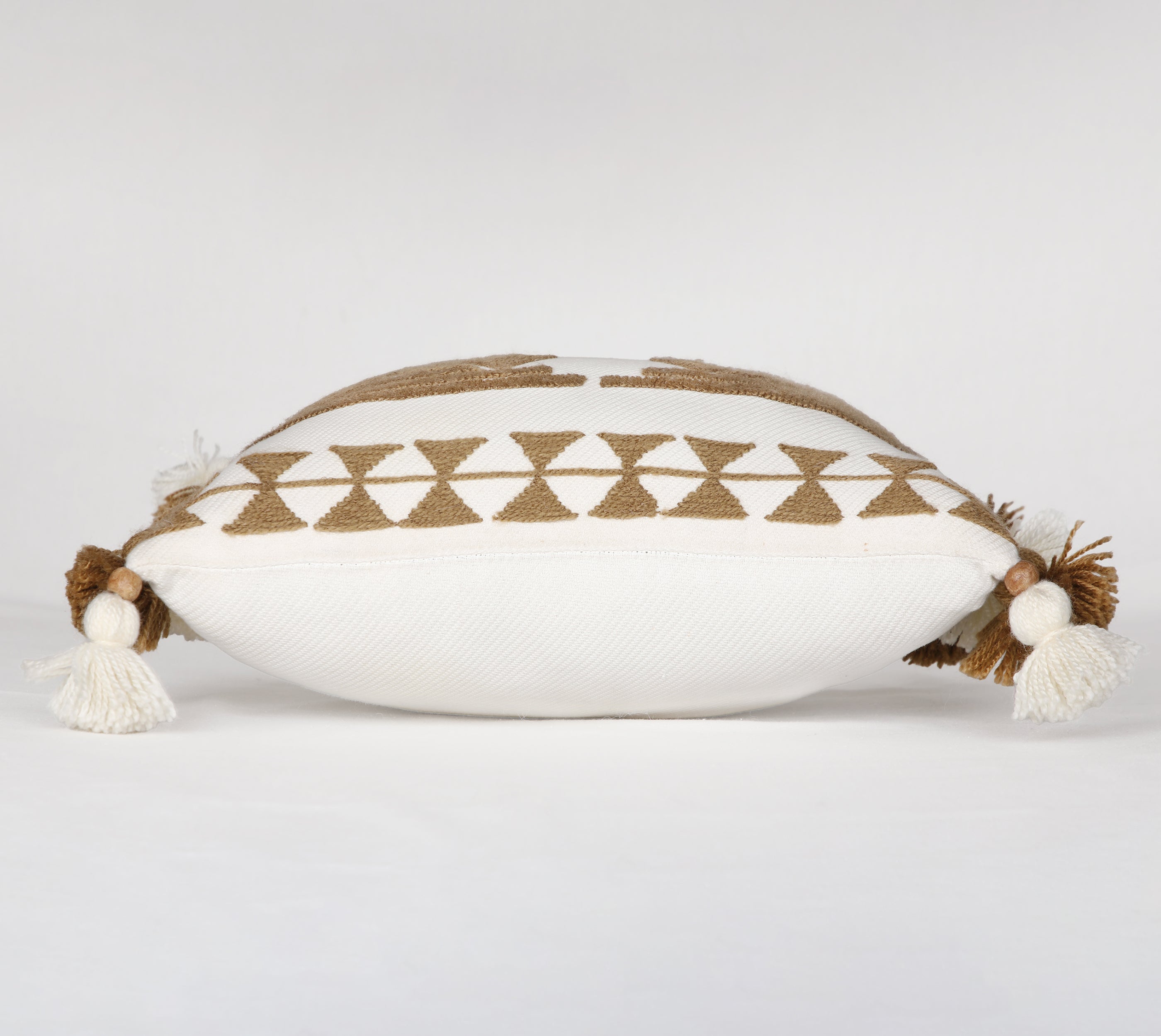 NAVAJO Off white Gold Cotton Cushion Cover