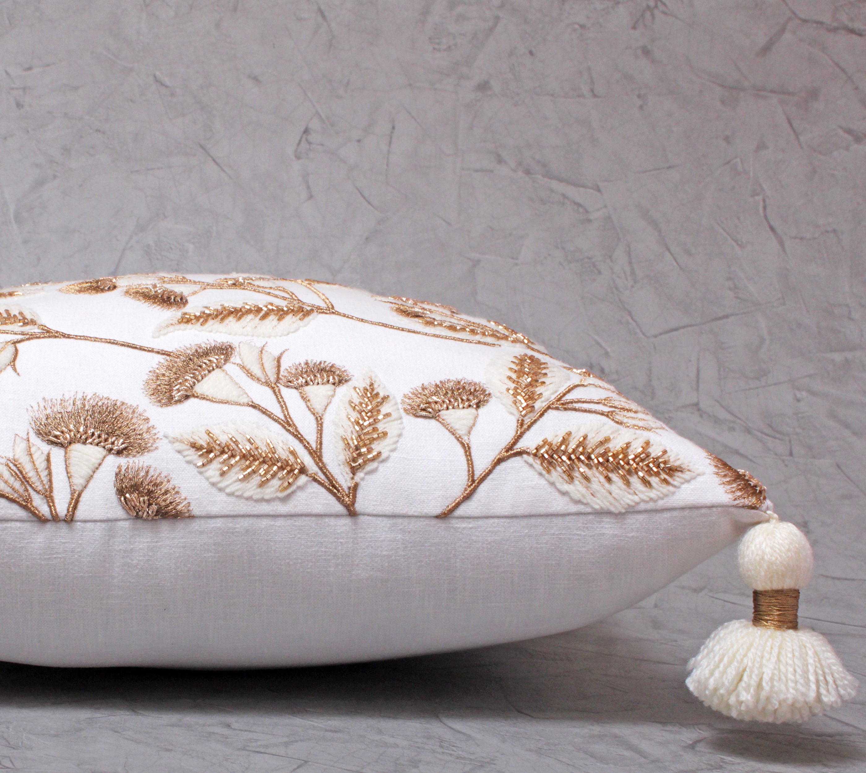 ISABELLA Off white Cotton Cushion Cover