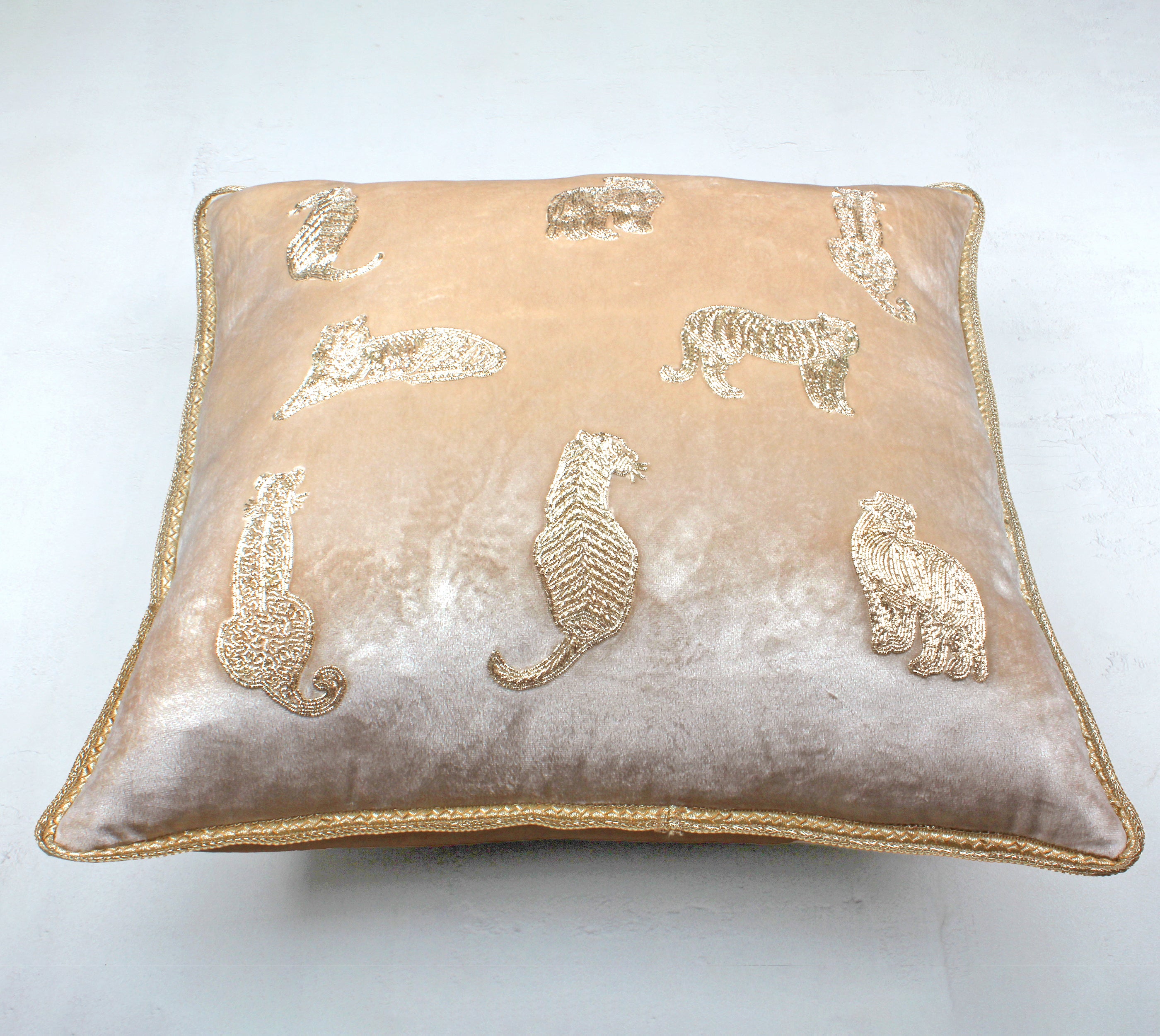 NARGIS Ecru Cream Cushion Cover