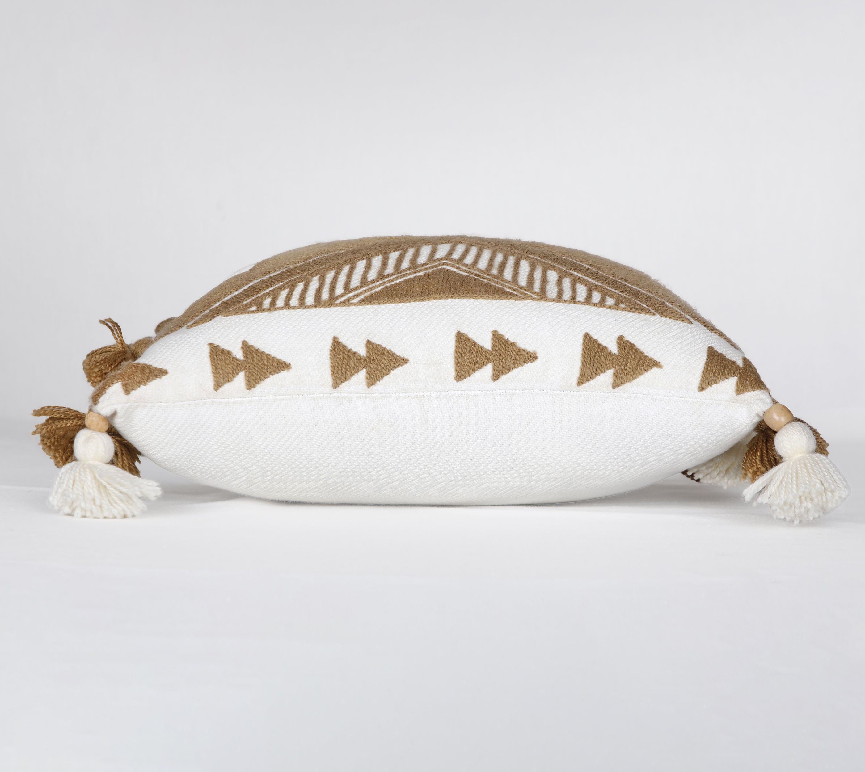 NAVAJO Off white Gold Cotton Cushion Cover