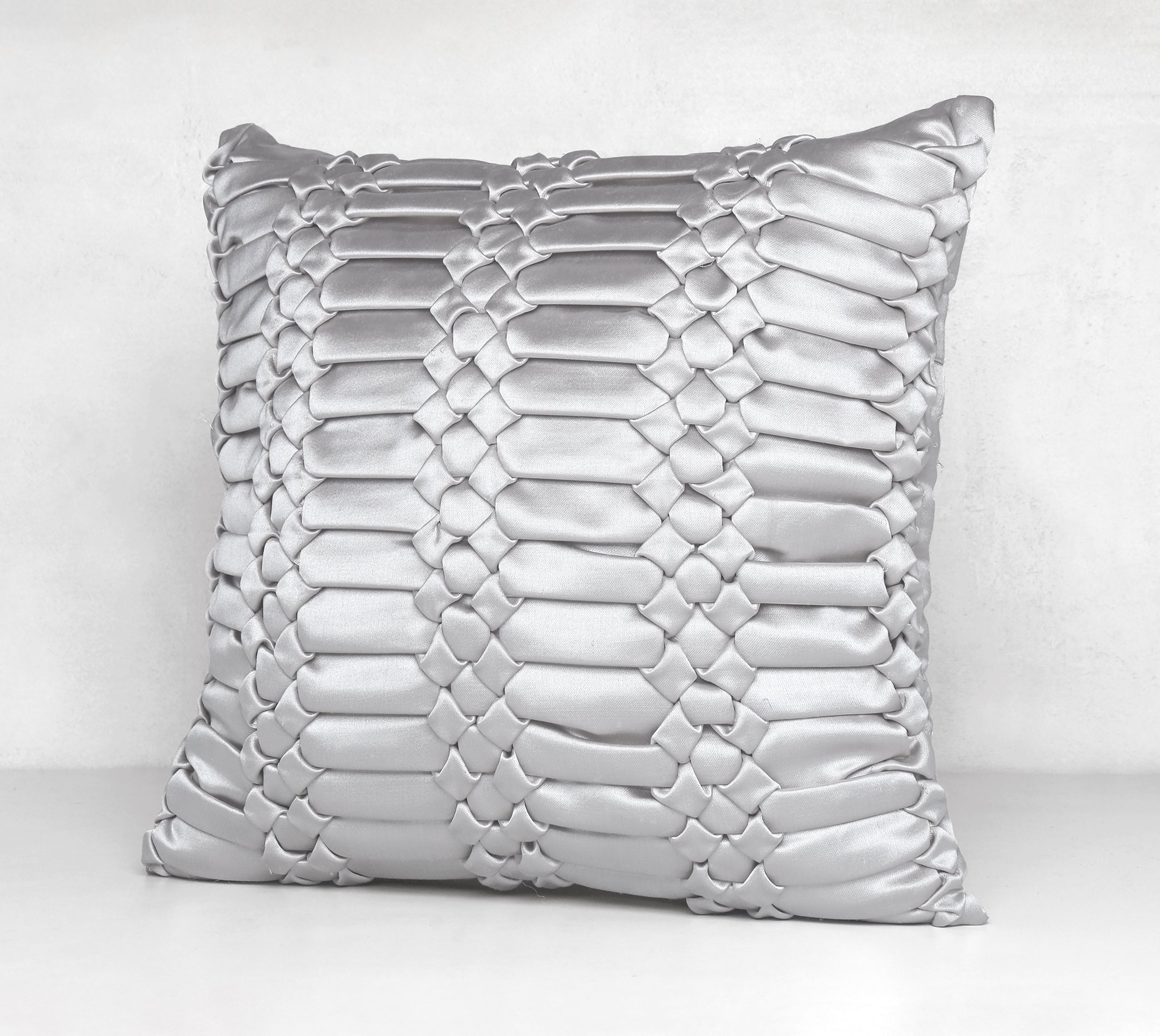 TRINITY Silver Smocking Cushion Cover