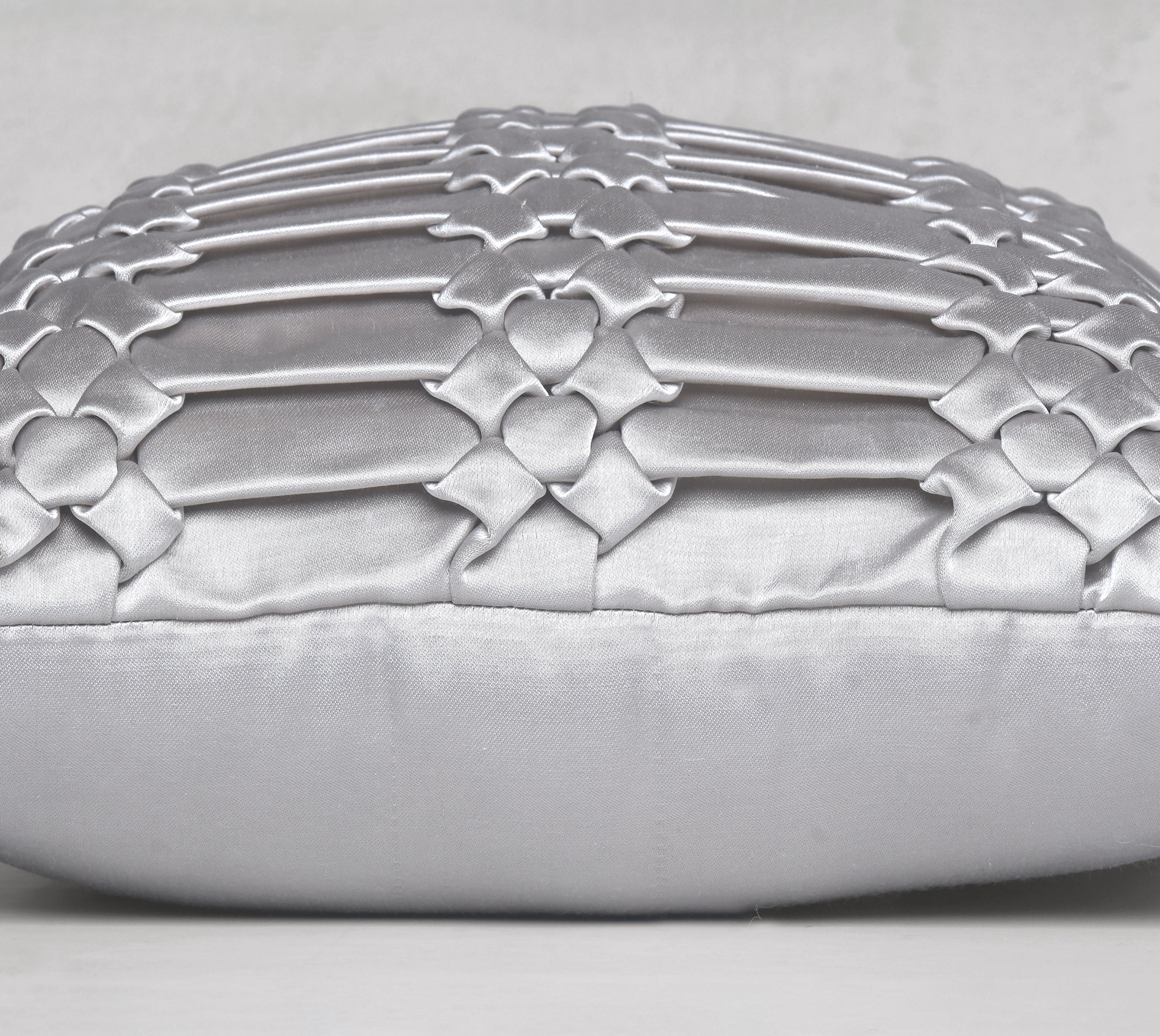 TRINITY Silver Smocking Cushion Cover
