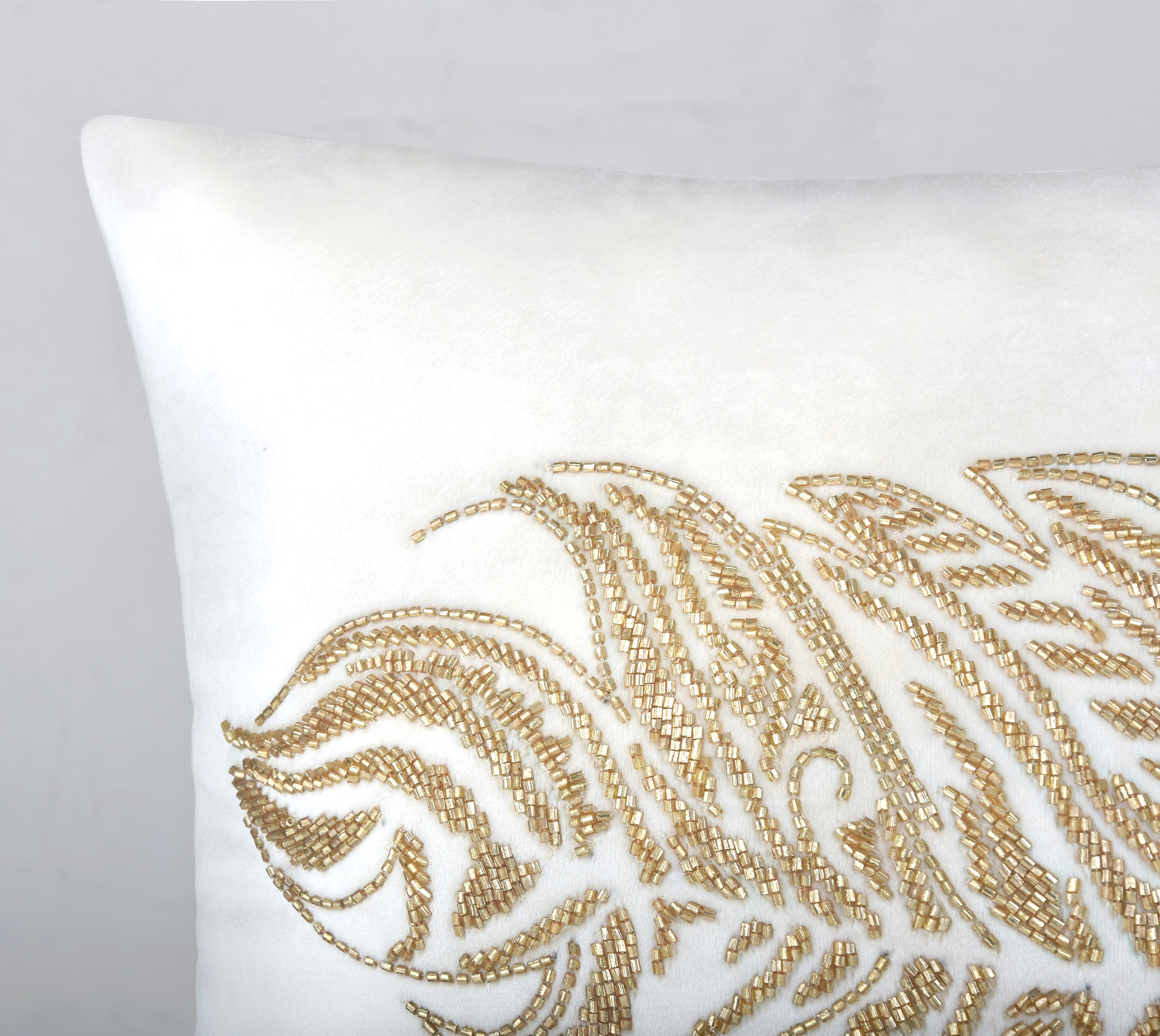 ORION Off white Velvet Cushion Cover