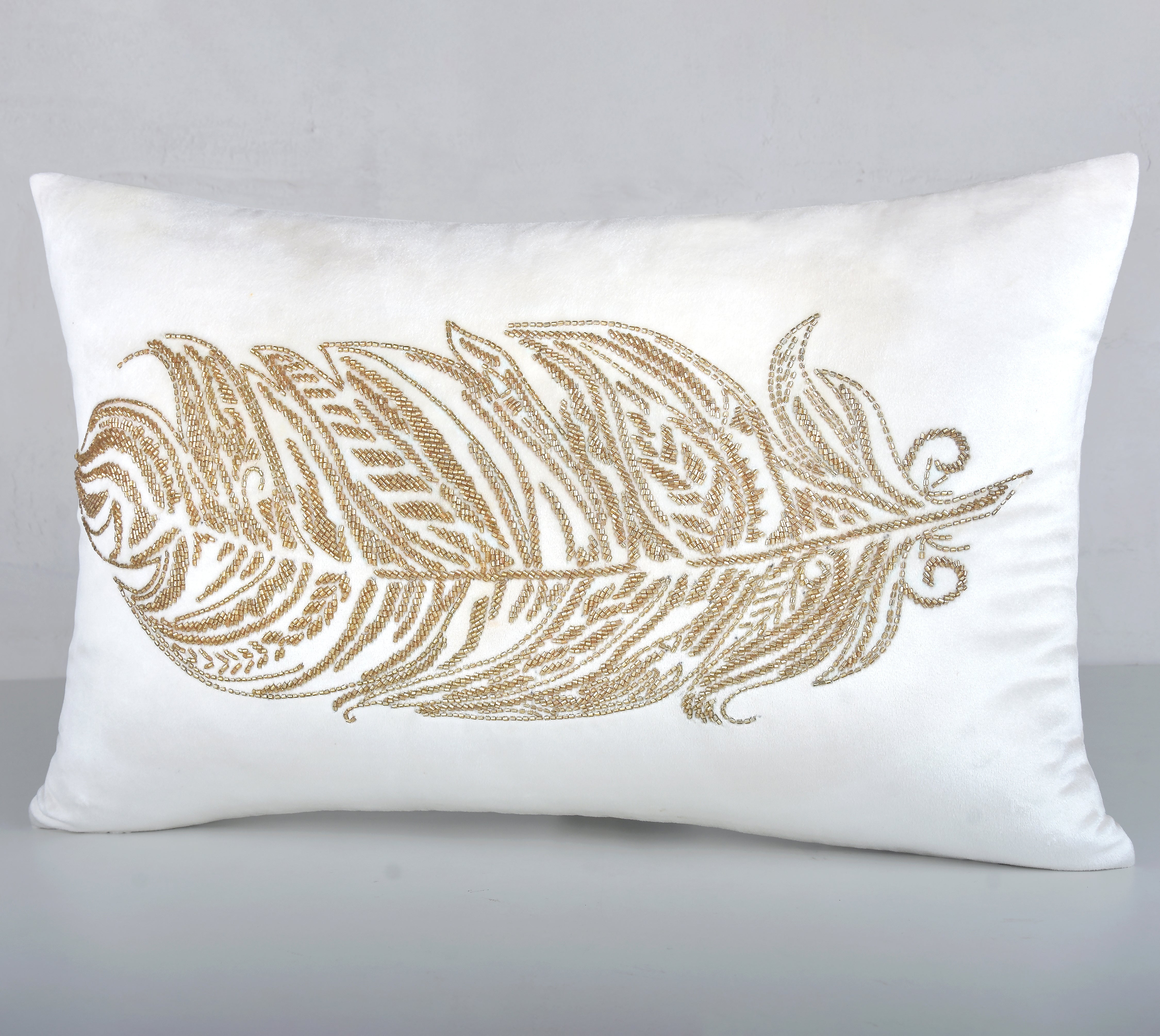 ORION Off white Velvet Cushion Cover